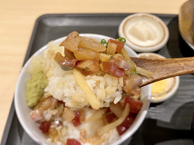 浜田山のこよしの海鮮丼(アップ)