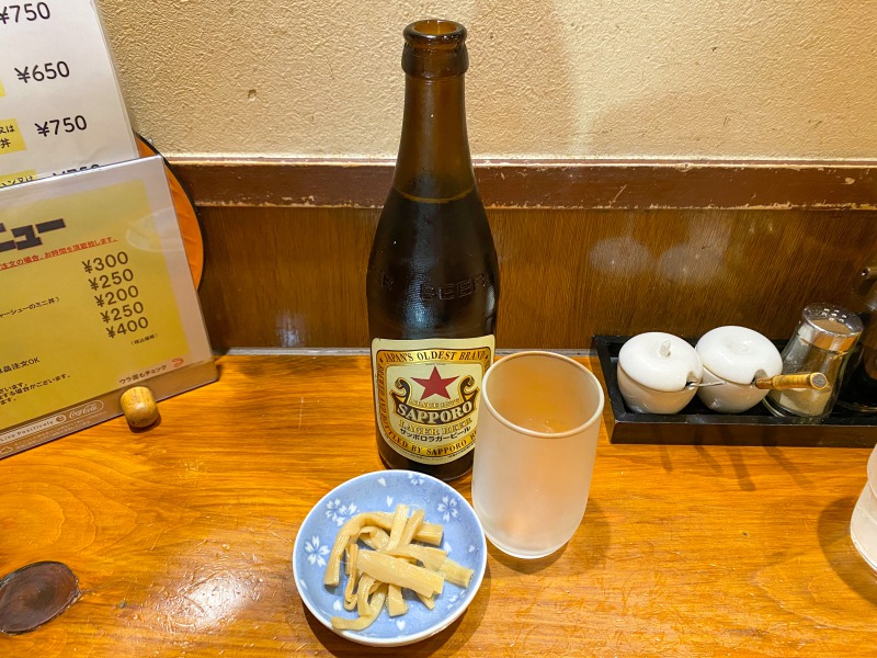 吉祥寺の珍来亭の瓶ビール