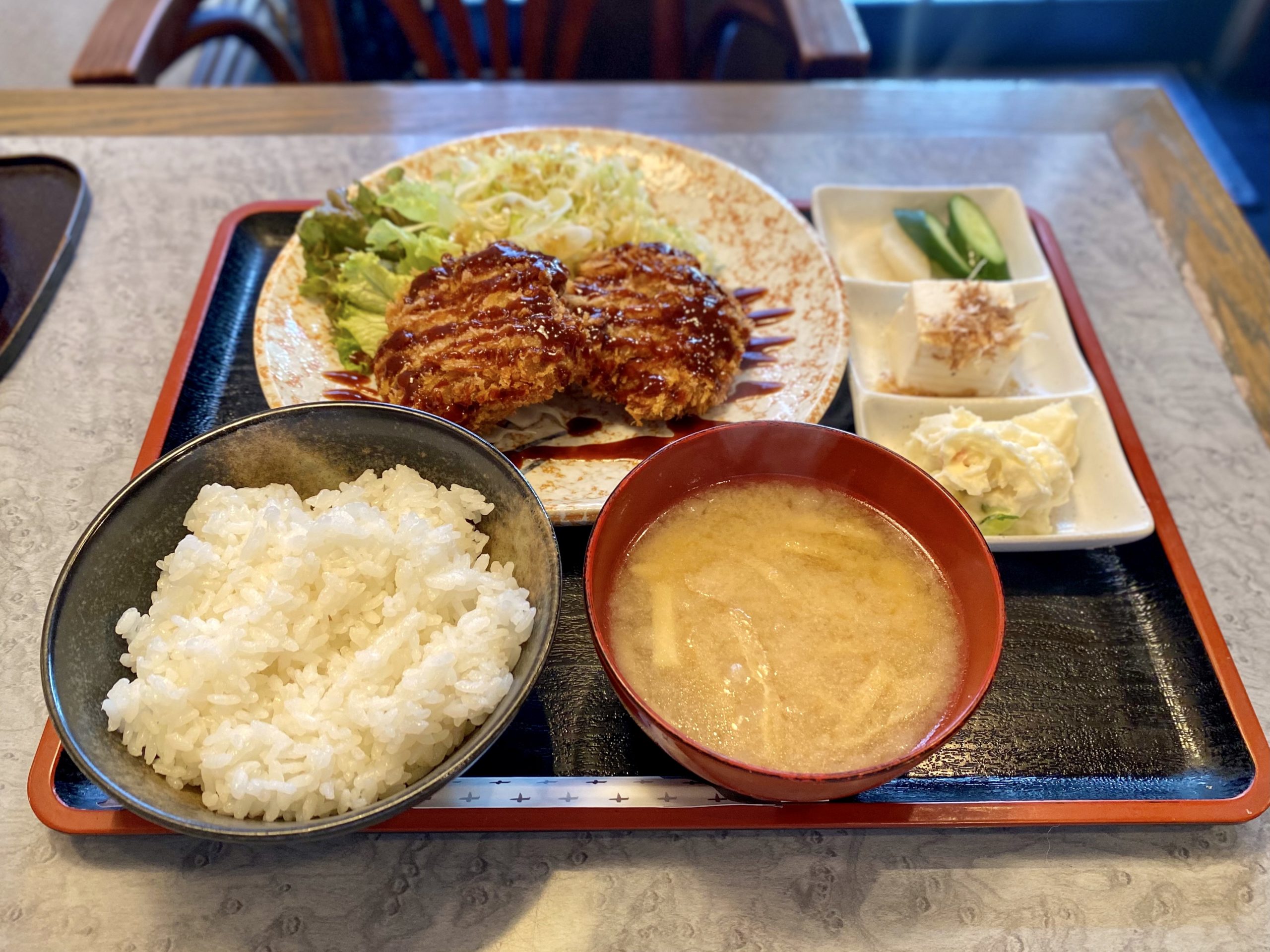 高井戸の喜代司でご飯が止まらなくなるメンチカツの定食を食べた 高井戸ランチブログ