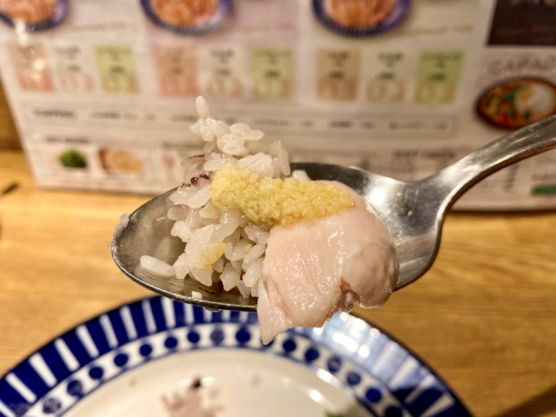 海南鶏飯本舗のカオマンガイ＋ジンジャー