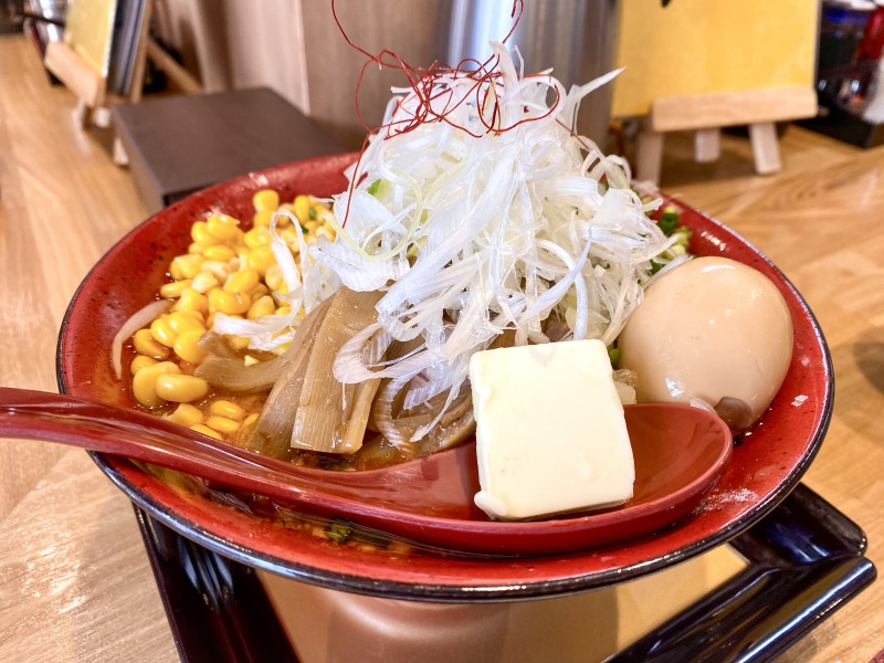 浜田山の麺や与一の辛香スペシャル麺(アップ)