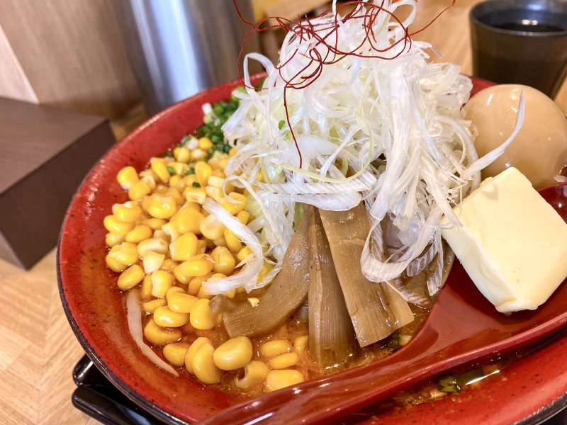 浜田山の麺や与一の辛香スペシャル麺のトッピング1