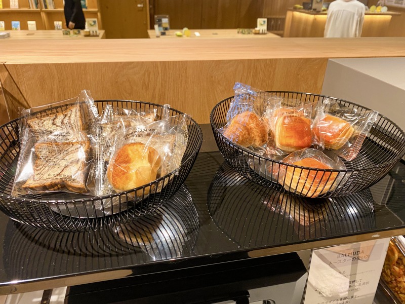 SHARE LOUNGE Olive LOUNGE下高井戸のパン類