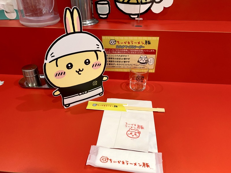 ちいかわラーメン豚のポップ類