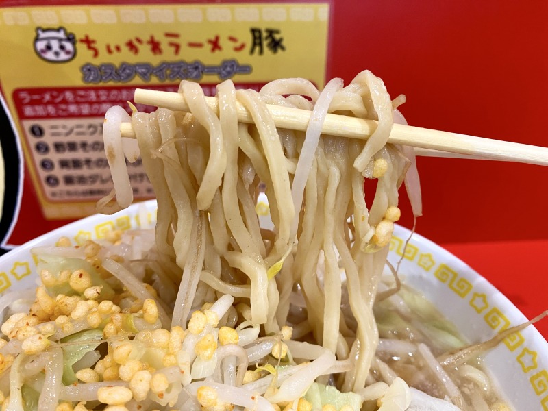 ちいかわラーメン豚のラーメン豚の麺