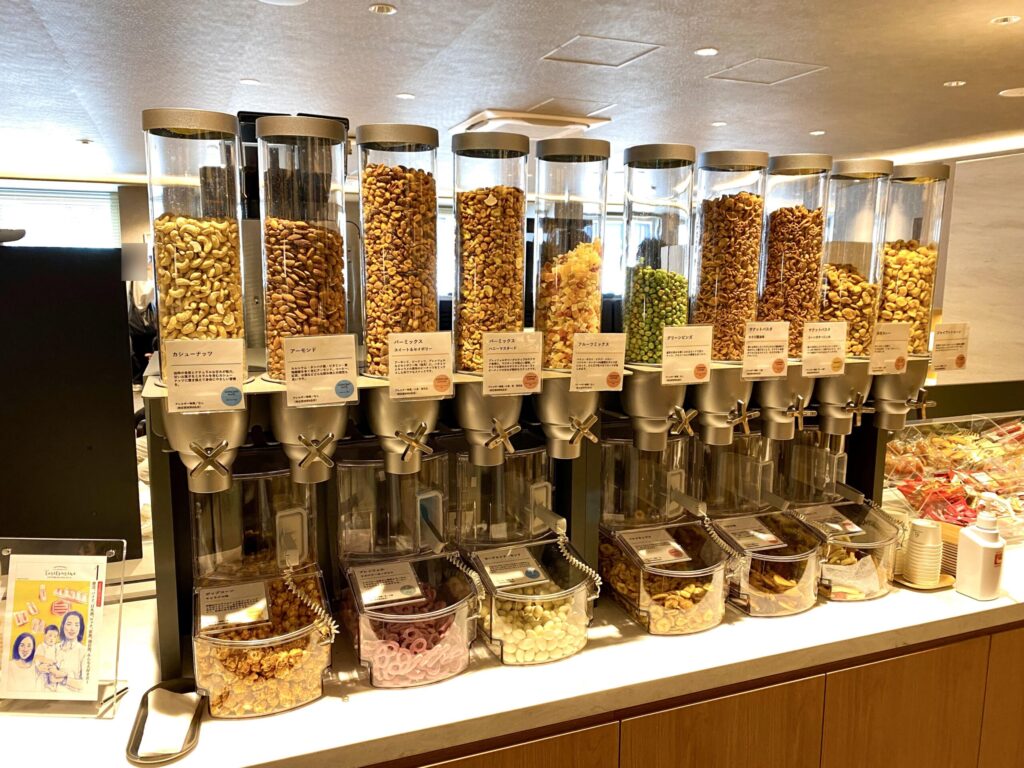 SHARE LOUNGE Olive LOUNGE 都立大学駅前のお菓子サーバー