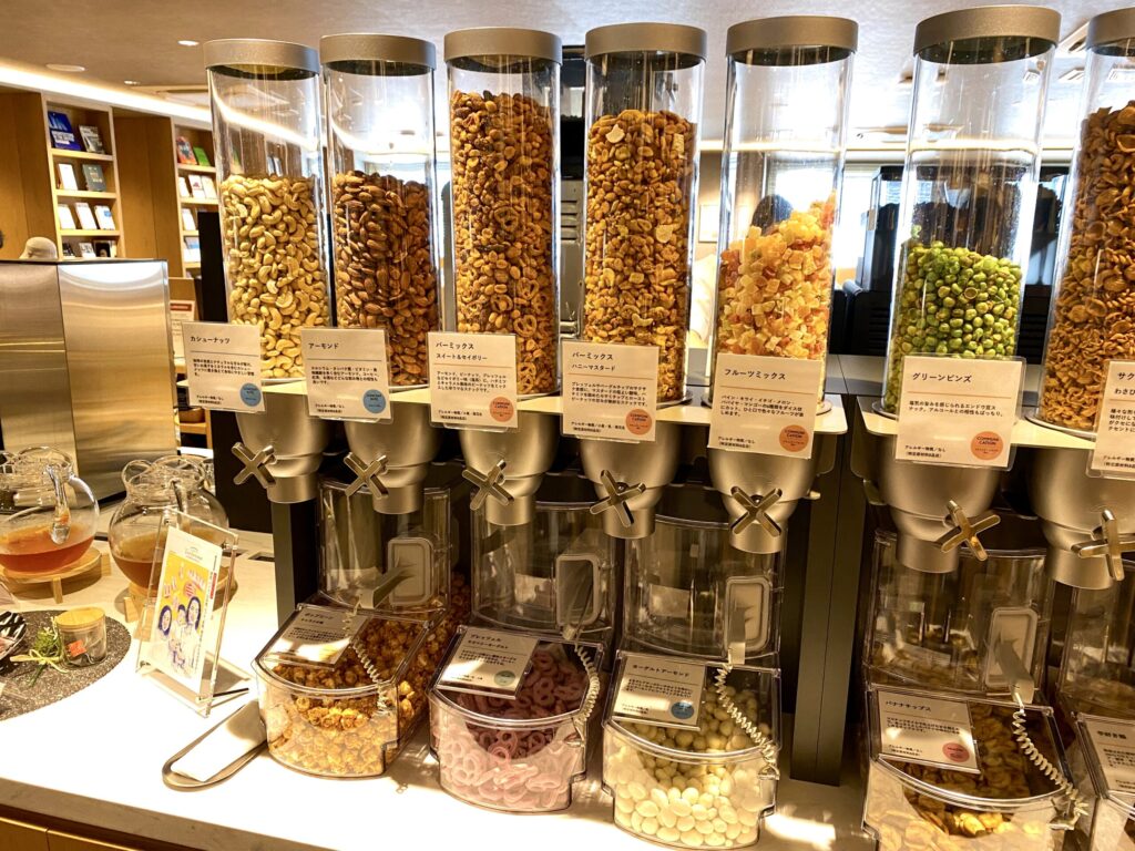 SHARE LOUNGE Olive LOUNGE 都立大学駅前のお菓子サーバーアップ