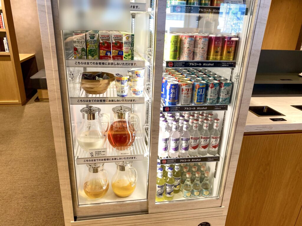 SHARE LOUNGE Olive LOUNGE 都立大学駅前の冷蔵庫下段