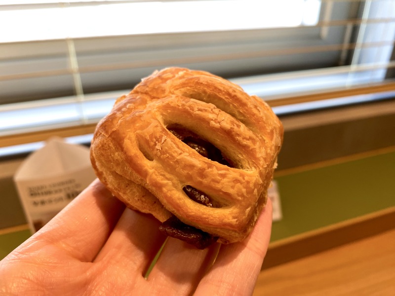 SHARE LOUNGE Olive LOUNGE 都立大学駅前のカレーのパン