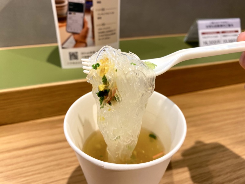 SHARE LOUNGE Olive LOUNGE 都立大学駅前のかき玉の春雨スープを食べるところ