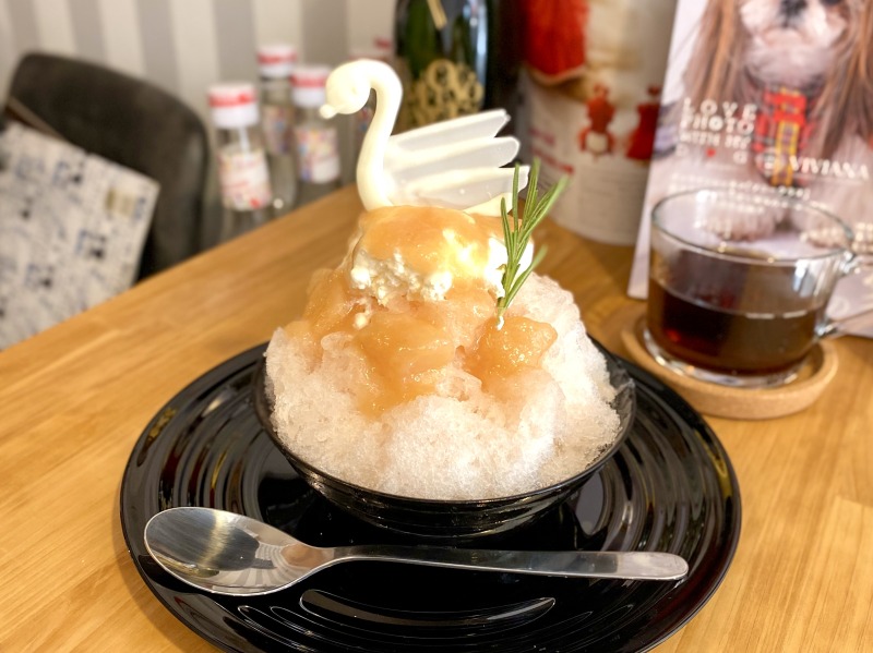 吉祥寺の吉氷の桃のかき氷