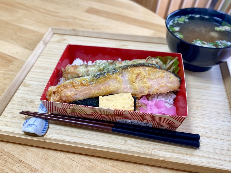 オオゼキ高井戸店の大人の海苔弁（しゃけ）