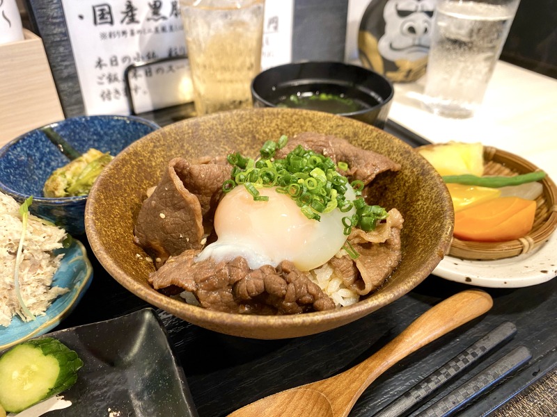 肉割烹 心の和牛すき焼き丼