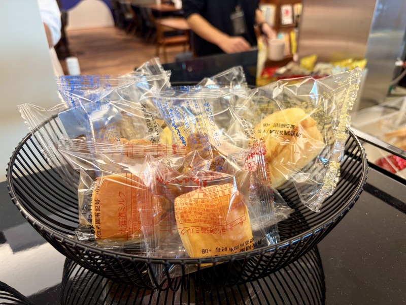 シェアラウンジキラリナ京王吉祥寺のパン類2