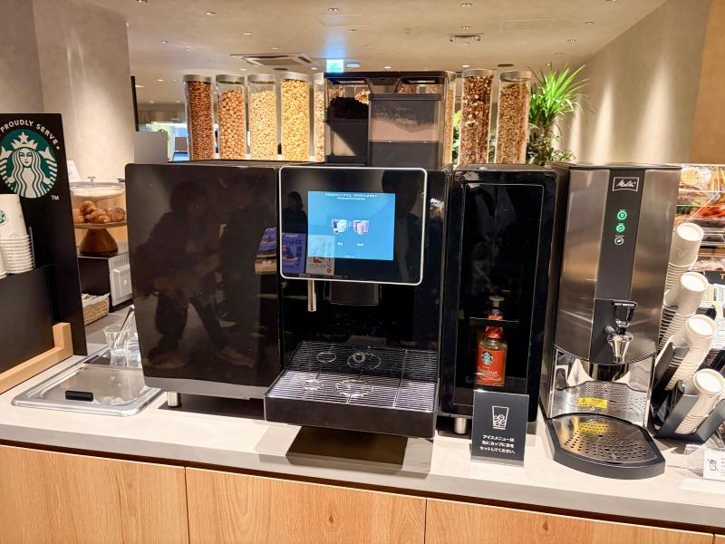 SHARE LOUNGE Olive LOUNGE 新宿通の地下のスタバドリンクマシン