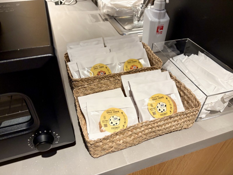 SHARE LOUNGE Olive LOUNGE 新宿通の地下1階のオブゴのクッキー類