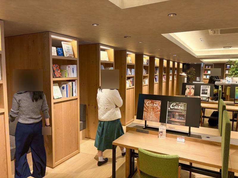 SHARE LOUNGE Olive LOUNGE 新宿通の2階の内観2