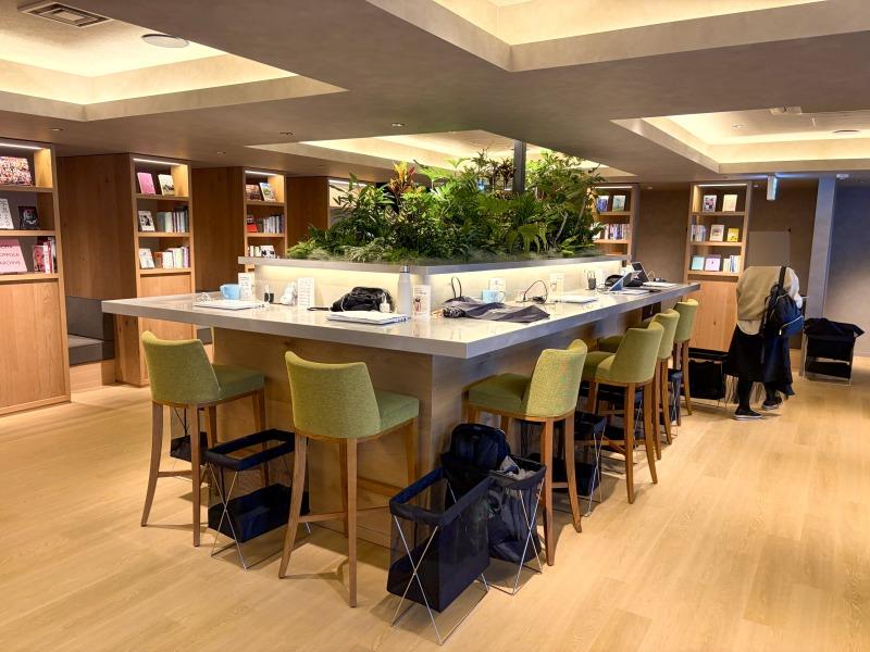 SHARE LOUNGE Olive LOUNGE 新宿通の2階の内観3