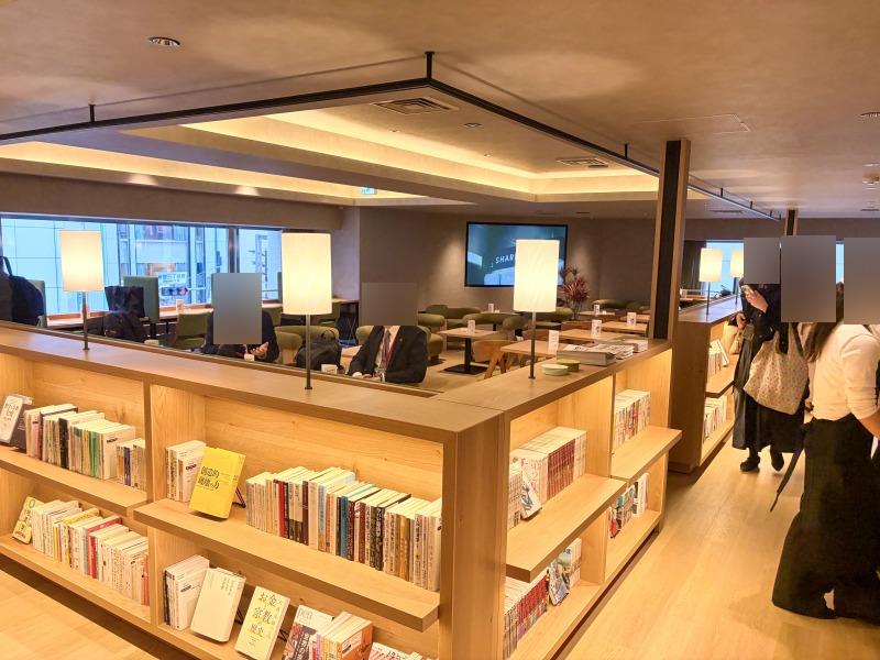 SHARE LOUNGE Olive LOUNGE 新宿通の2階の内観5