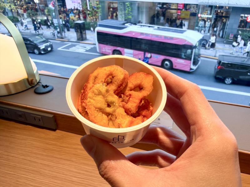 SHARE LOUNGE Olive LOUNGE 新宿通のベジチップス トマト