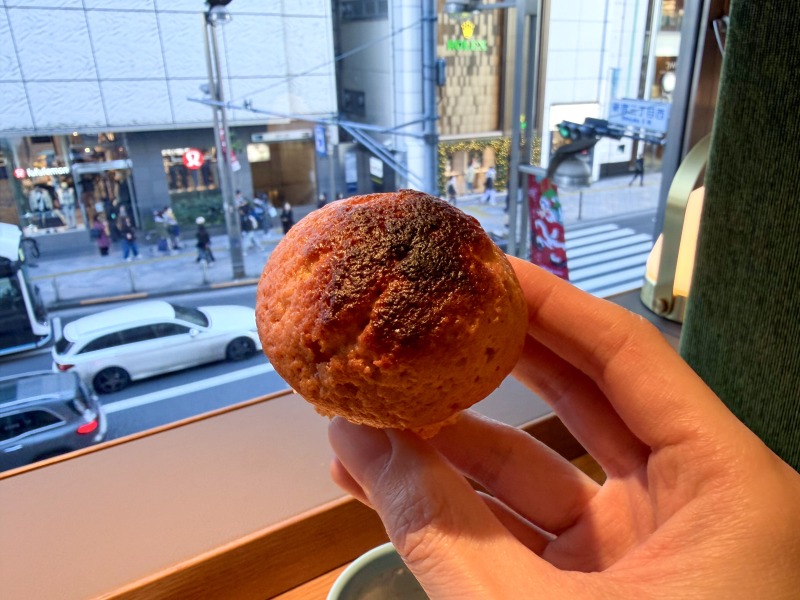 SHARE LOUNGE Olive LOUNGE 新宿通のおかわりプレーンマフィンの上部