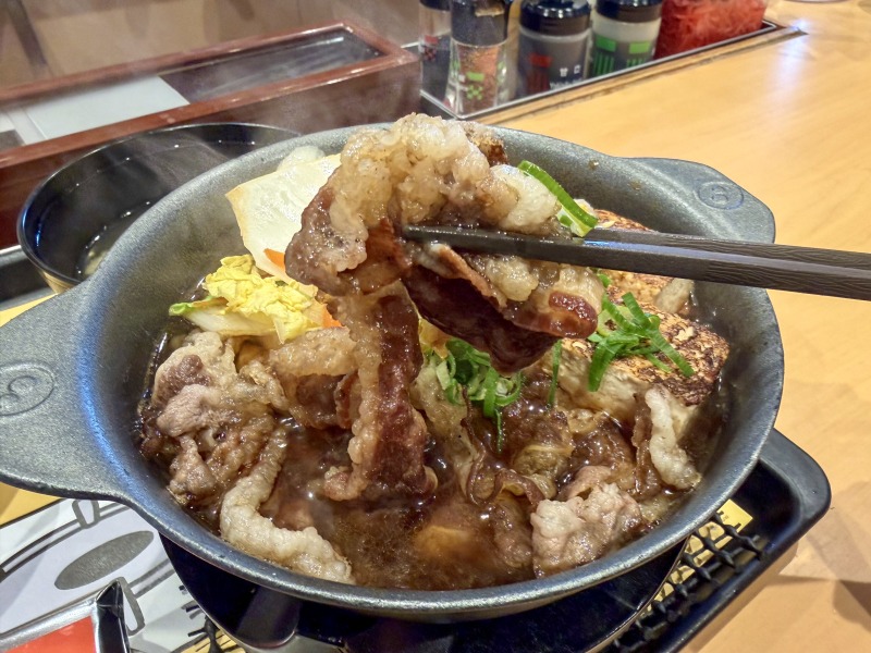 ちいかわのすき焼き鍋膳の黒毛和牛