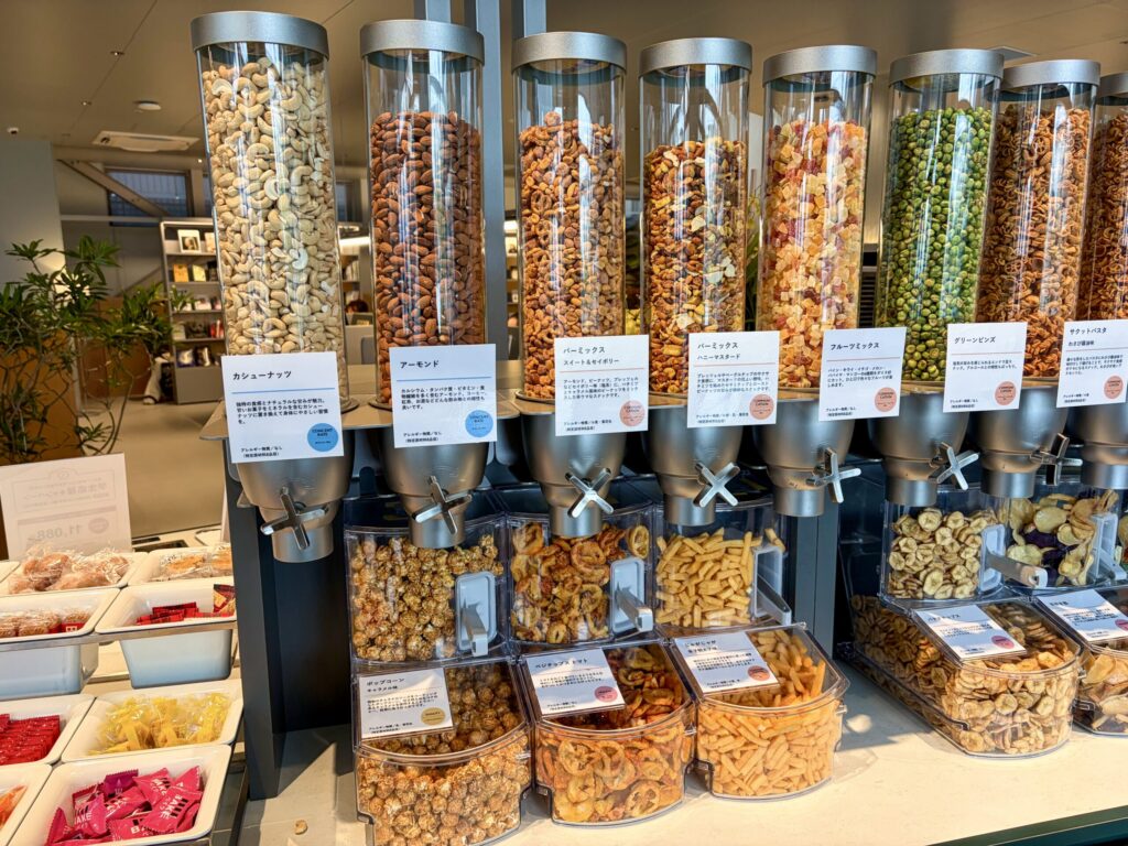 シェアラウンジフォレストスクエア仙川のスナックサーバー1