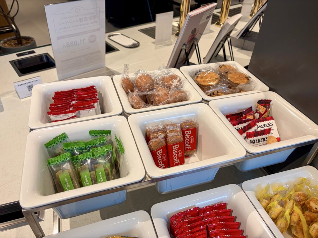 シェアラウンジフォレストスクエア仙川のお菓子コーナー2