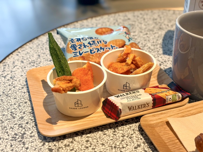 シェアラウンジフォレストスクエア仙川の野菜チップとベジチップストマト