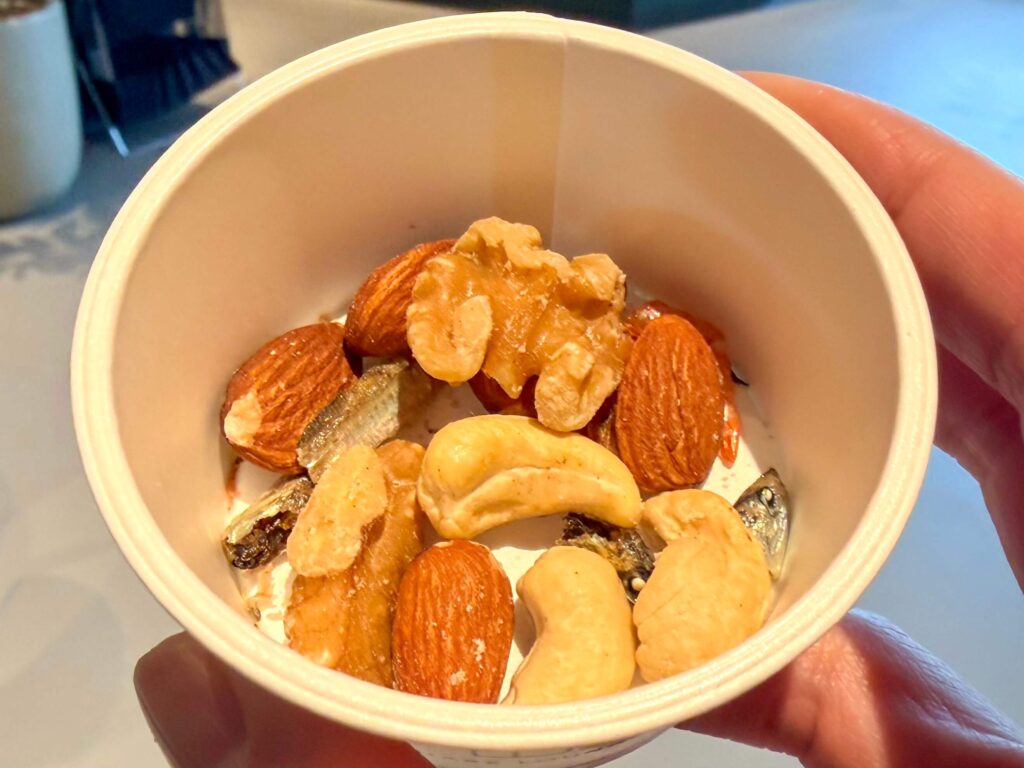 シェアラウンジフォレストスクエア仙川のナッツ&フィッシュミックス