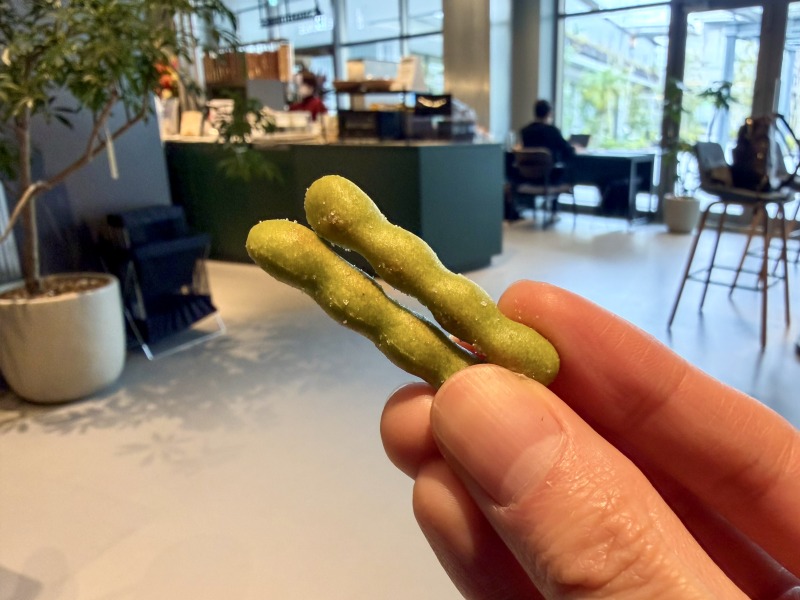 シェアラウンジフォレストスクエア仙川のカリッとえだまめを食べるところ