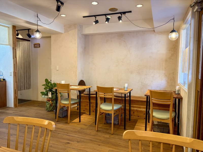 久我山のしらすびよりの内観