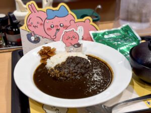 松屋ちいかわコラボ-松屋ちいかわの鬼カレー