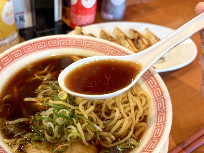 幸楽苑 杉並高井戸店の郡山ブラック素らーめんのスープ