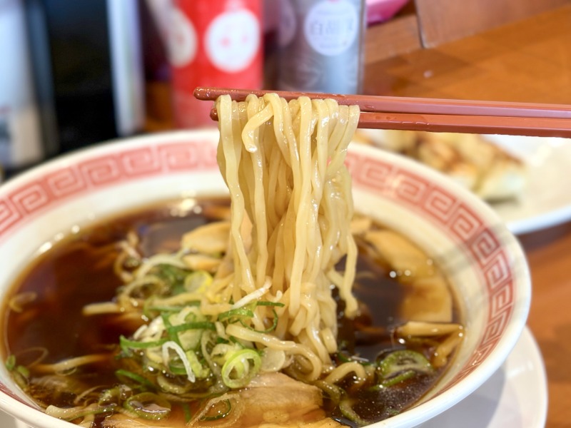 幸楽苑 杉並高井戸店の郡山ブラック素らーめんの麺