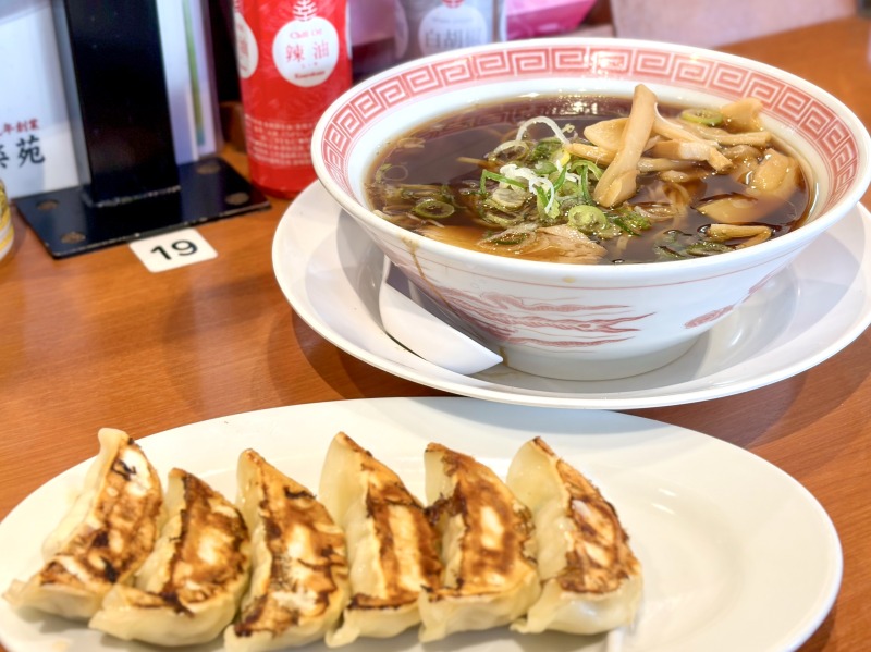 幸楽苑 杉並高井戸店の郡山ブラック素らーめん餃子セット