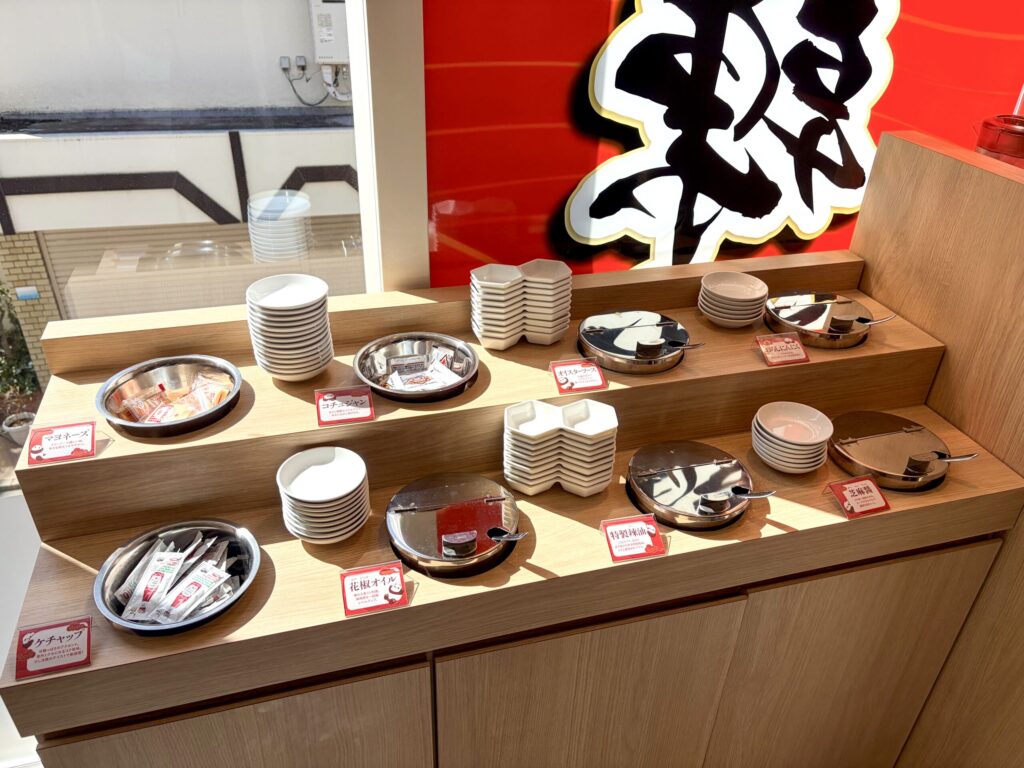 iSDG 麻辣燙 吉祥寺店の薬味台