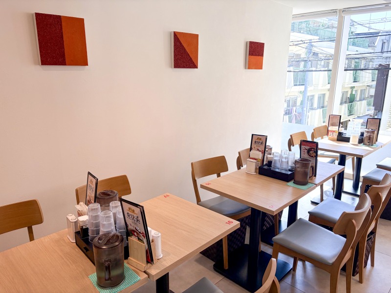 iSDG 麻辣燙 吉祥寺店の店内1