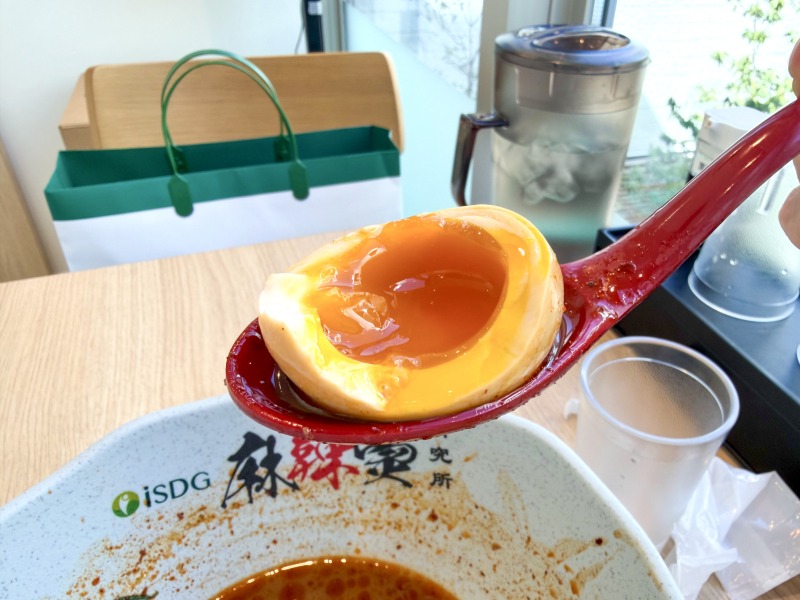 iSDG 麻辣燙 吉祥寺店の味付けたまごの中身