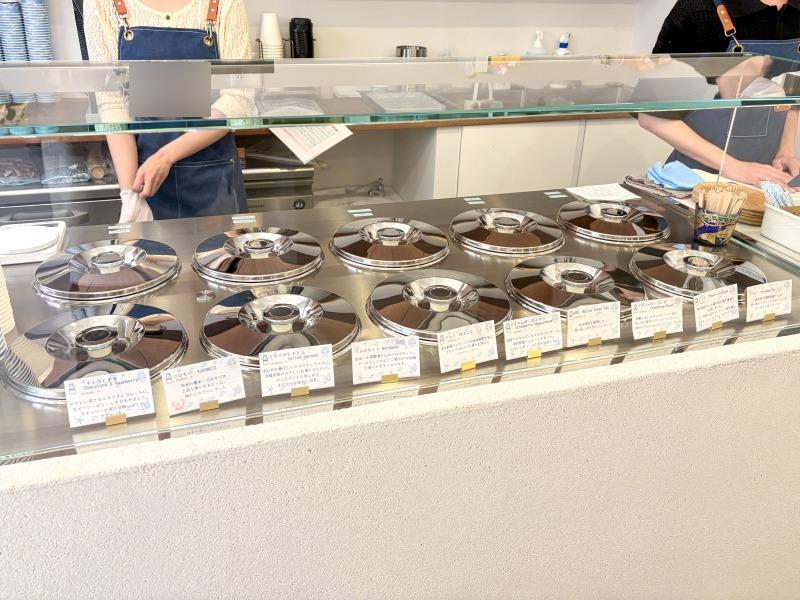 浜田山のGELATERIA FAROのジェラートのカウンター