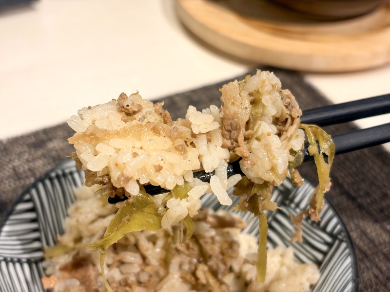 肉割烹 心の季節の土鍋ご飯を食べるところ
