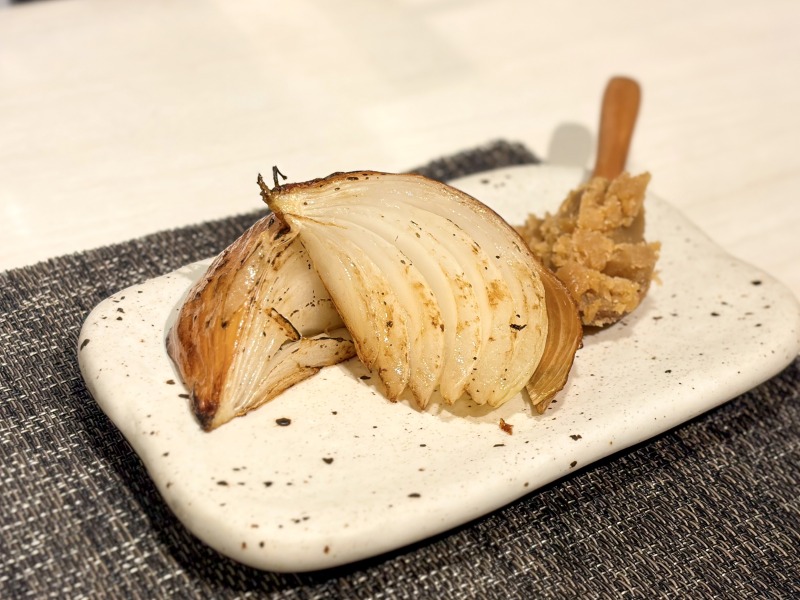 肉割烹 心の新玉葱鉄板焼き