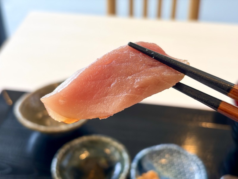 食堂 髙ひろ 西荻高架下の元祖　髙ひろ定食のミナミマグロ