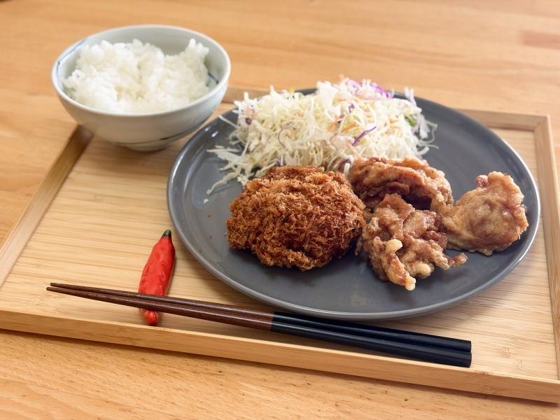 浜田山のふみきりキッチンの鶏メンチと唐揚げ